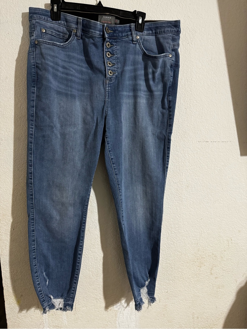 torrid Blue High-Rise Button-Fly Cropped Distressed Jeans